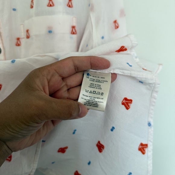 Maeve Casual White and Red Button Down Shirt with Geometric Design - Picture 9 of 10